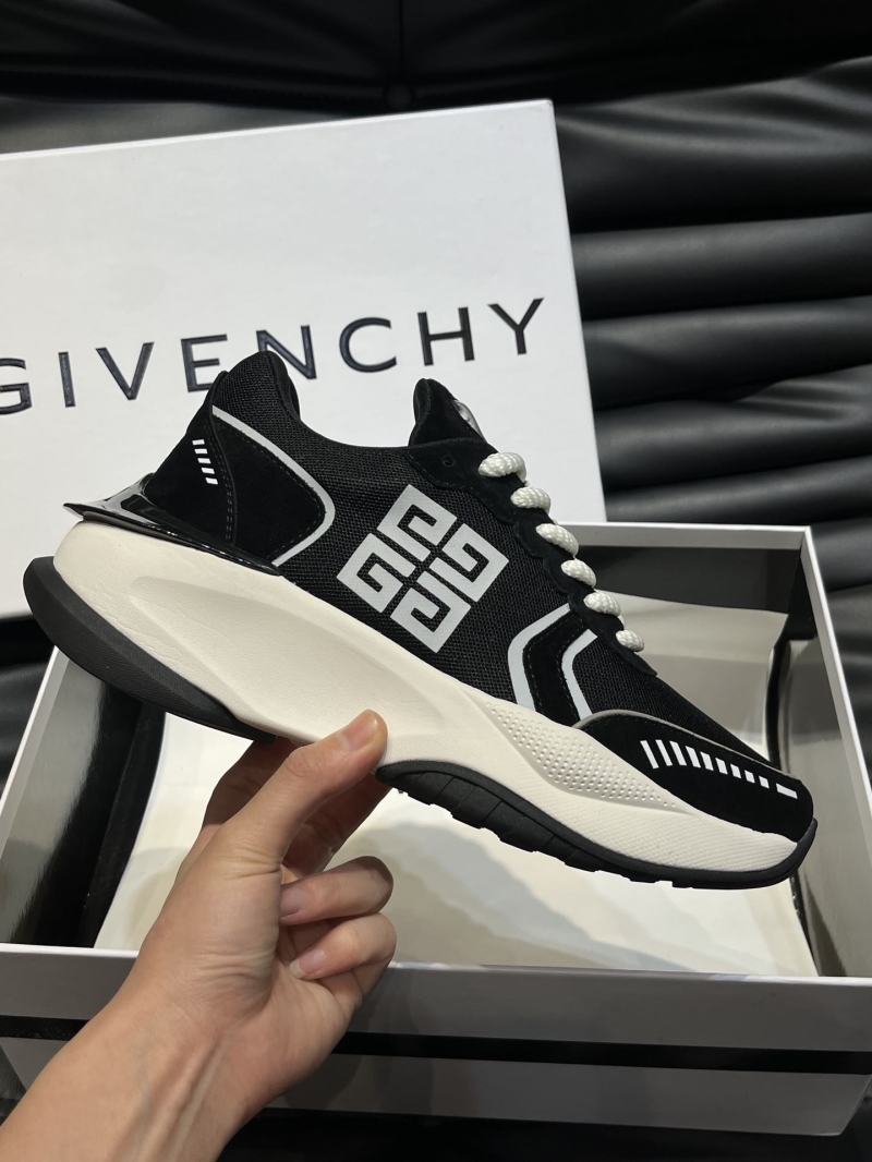 Givenchy Sneakers